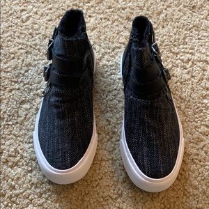 Blowfish brand shoes size 7.5